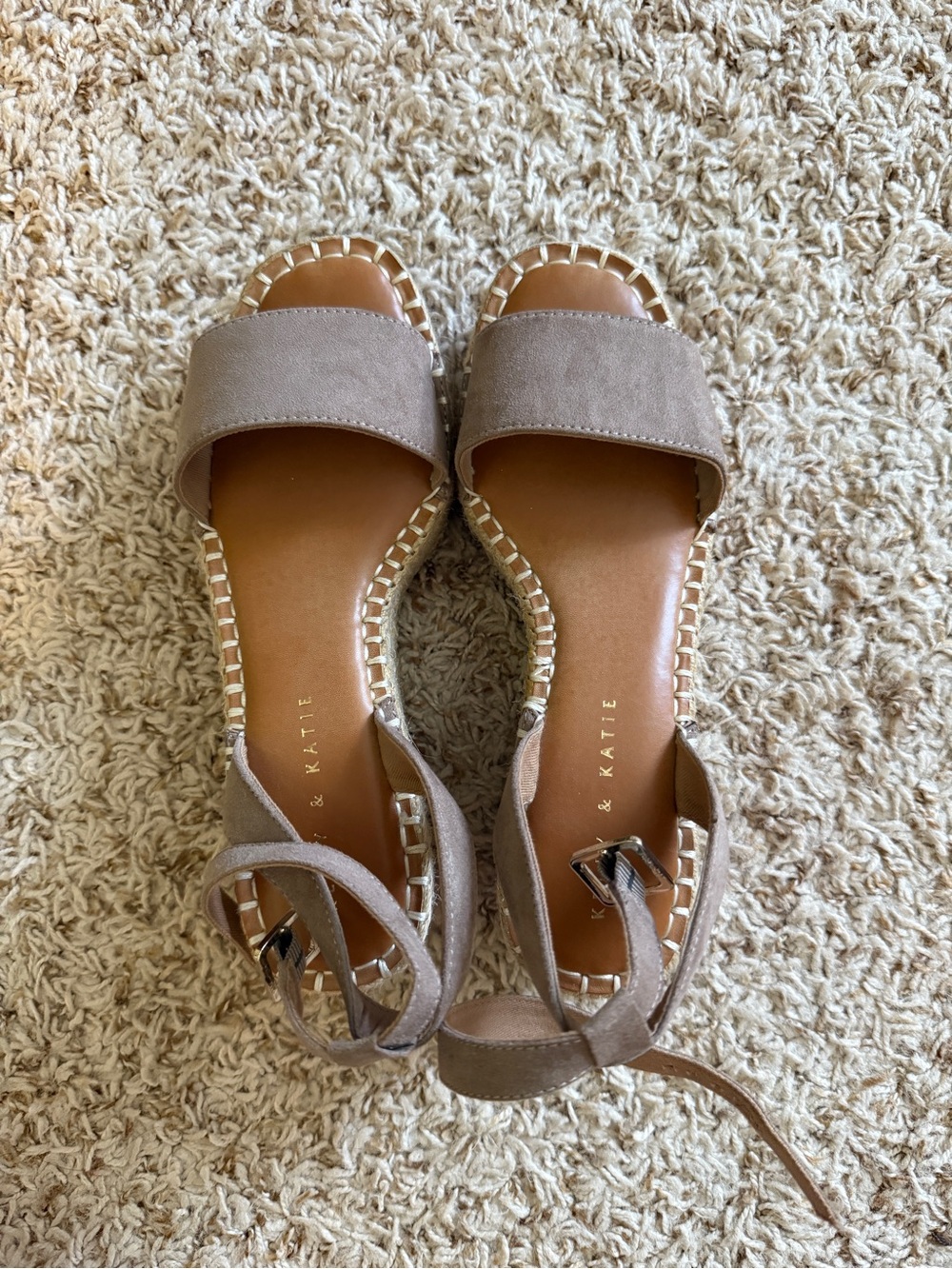 Kelly & Katie Tan Wedges